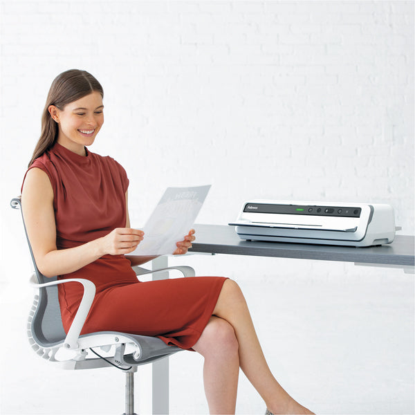 Fellowes Venus A3 Heavy Duty Laminator: 80 - 250 Micron Pouches, 30-Second Warm-up, Superfast Speed